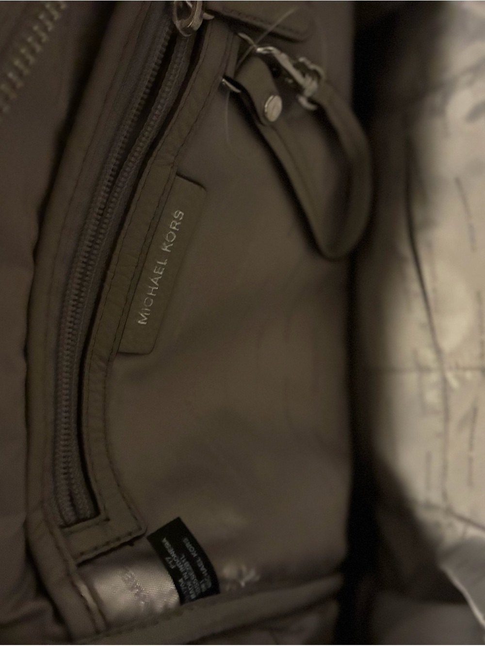 DEAL OF THE DAY!! Michael Kors Pebbled Leather Backpack in Taupe Gray - Picture 7 of 12